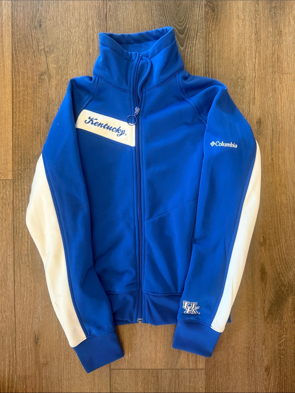 Columbia Woman’s Royal Blue and White Full-Zip Jacket